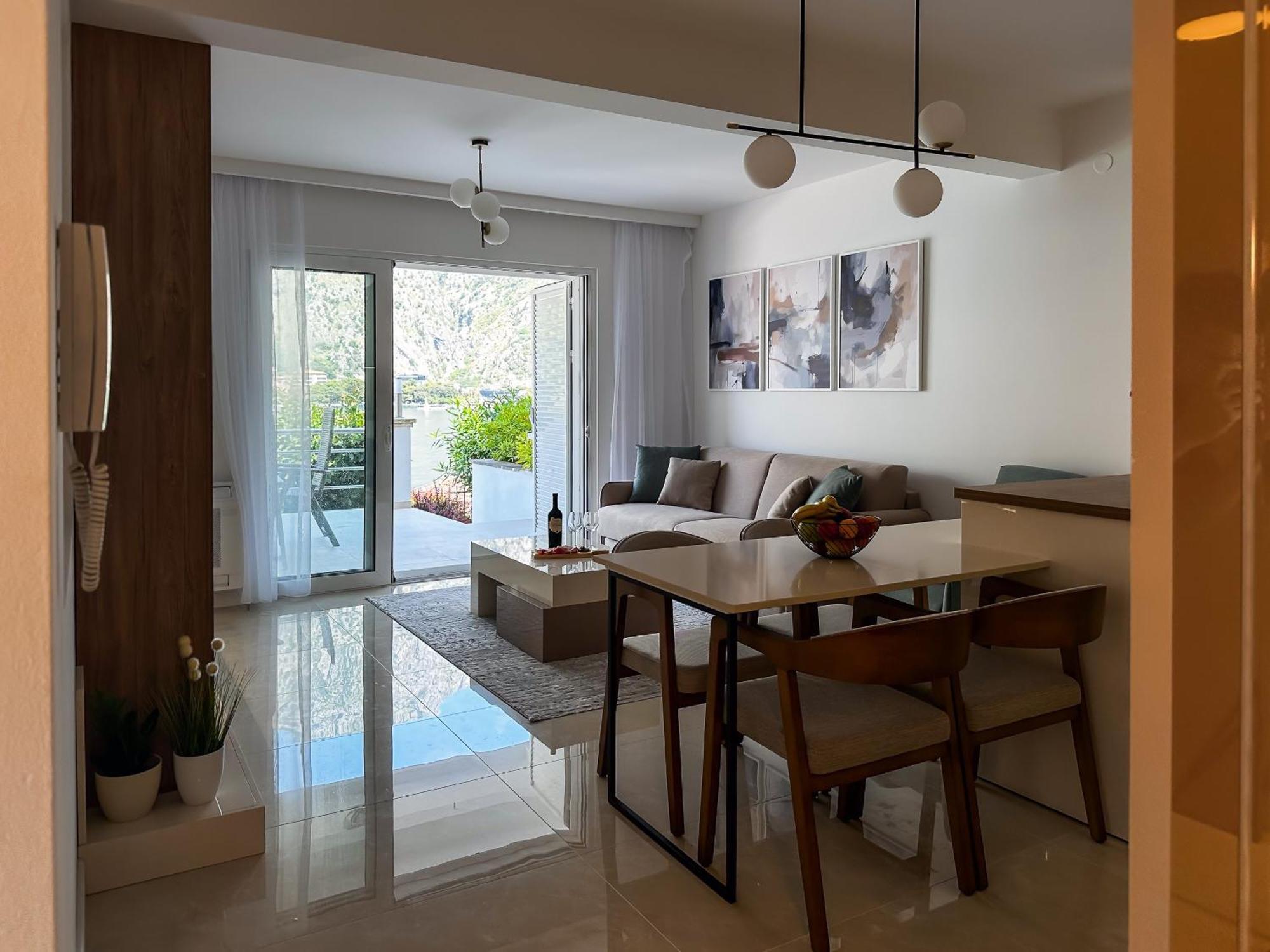 Chillout Apartment In Kotor Bay Exterior photo