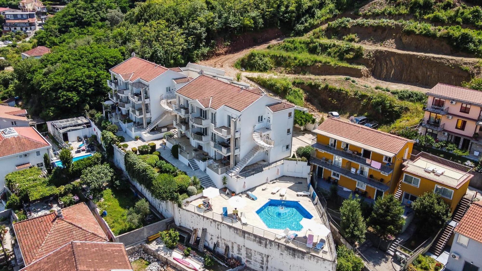 Chillout Apartment In Kotor Bay Exterior photo